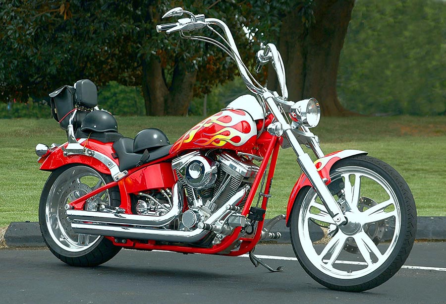 Motorradreinigung und Motorradpflege vor und nach der Saison