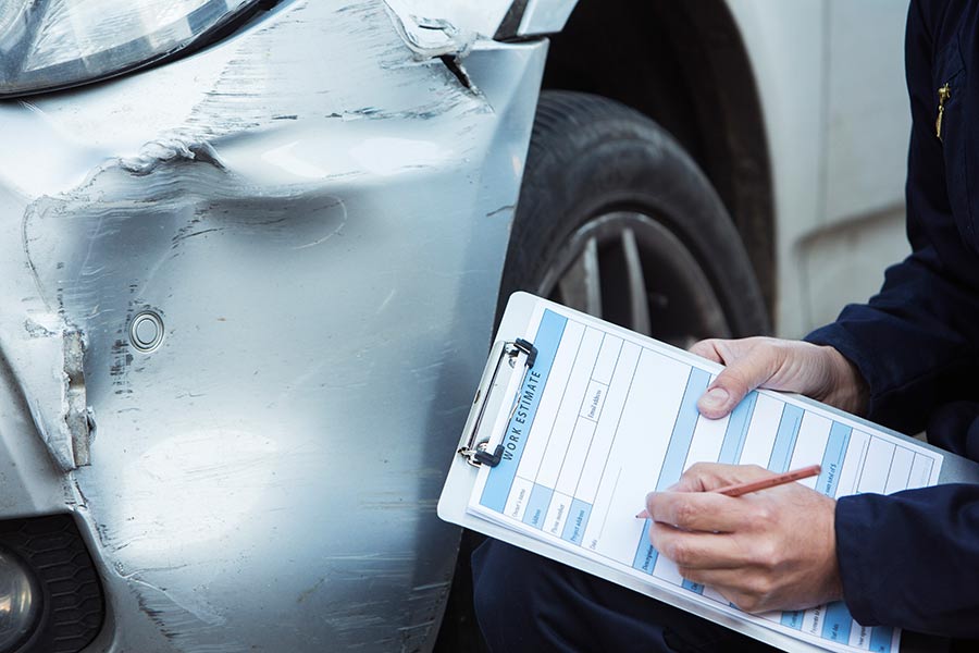 Smart Repair – Reparatur von Kratzern, Beulen und Steinschlägen